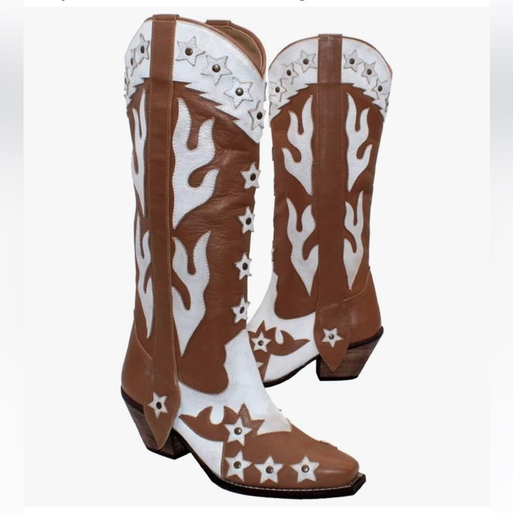 Very Volatile ‘Hartford’ cowboy boots w/ star design and metal studs NEW 9.5